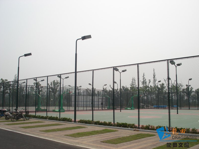 網球場地燈光