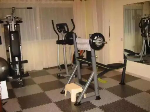 關于健身器材和體育設施 應該如何來做呢